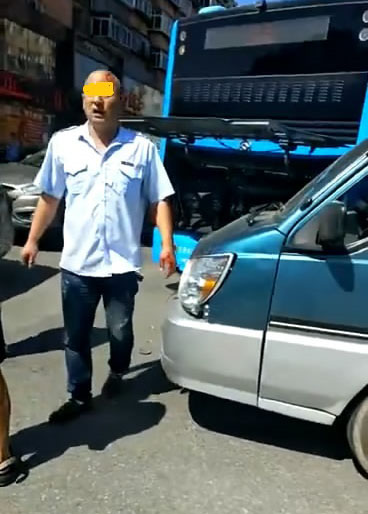 被打傷的公交車司機(jī)