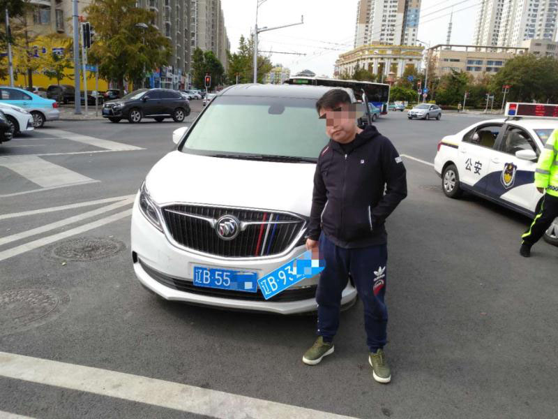 配文2：交警查獲的套牌車
