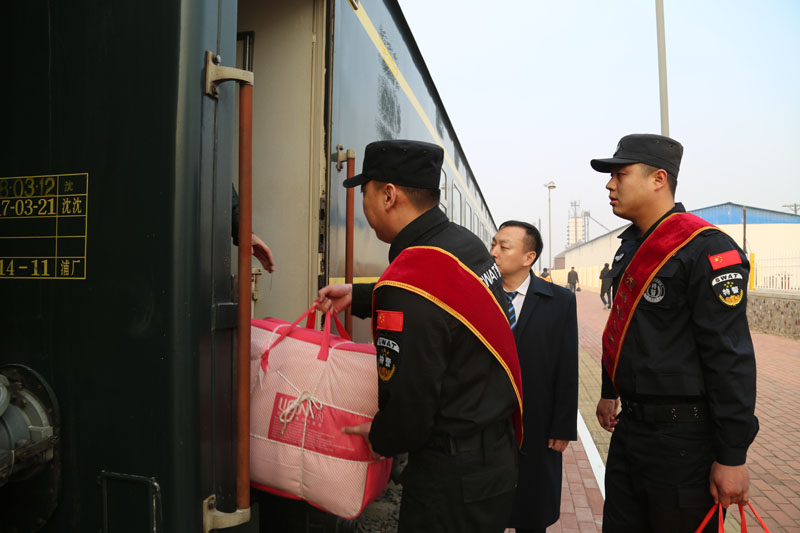 西豐民警志愿服務(wù)暖人心1