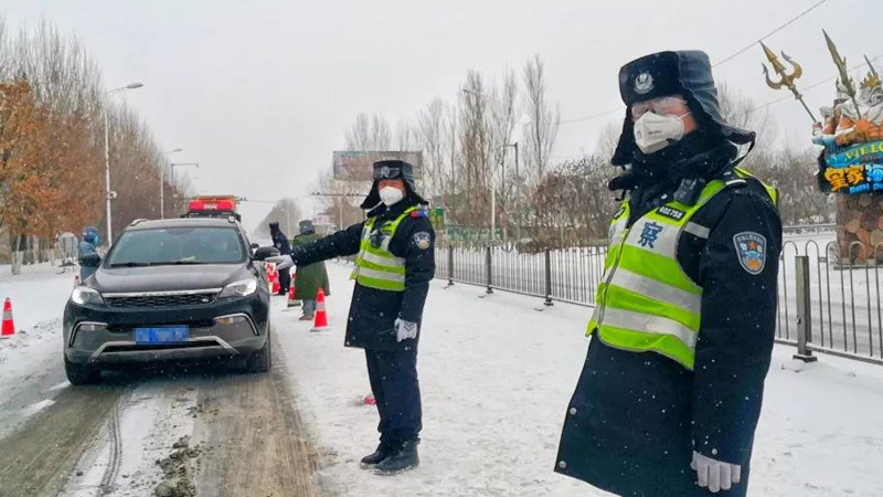 風雪中，他們無懼