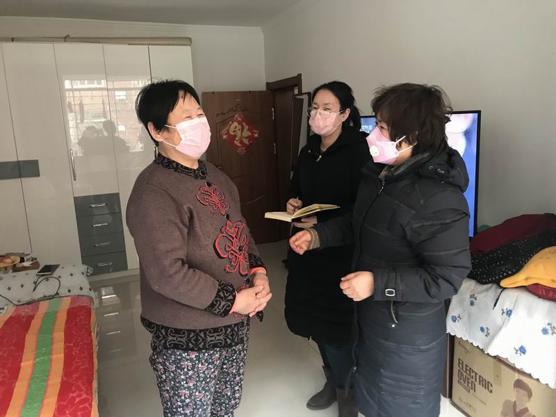 深入居民家中進行地毯式摸排、登記