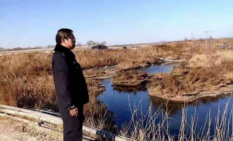 基層民警堅守崗位保平安 (2)