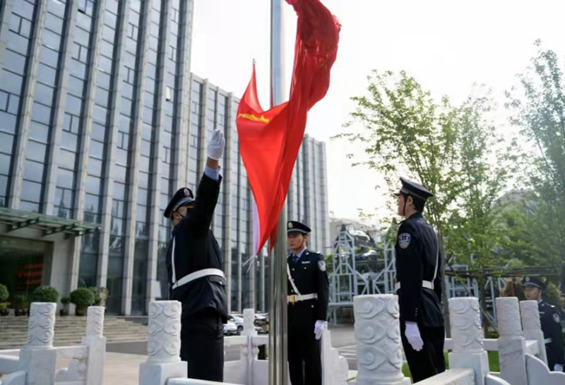 遼陽(yáng)升旗