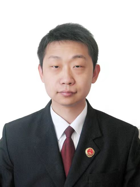 沈陽市沈河區(qū)人民檢察院第一檢察部副主任、二級檢察官 張泓祥 