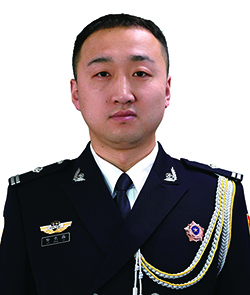 金長磊