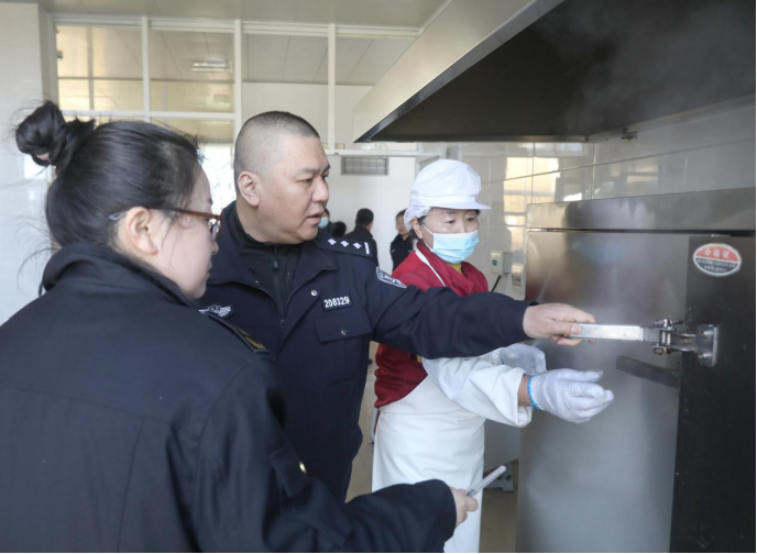大連政法系統(tǒng)筑牢消費者權益“法治屏障”1176
