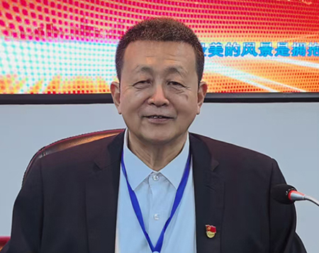 鞍山市創(chuàng)業(yè)企業(yè)協(xié)會會長、黨支部書記  常玉書2