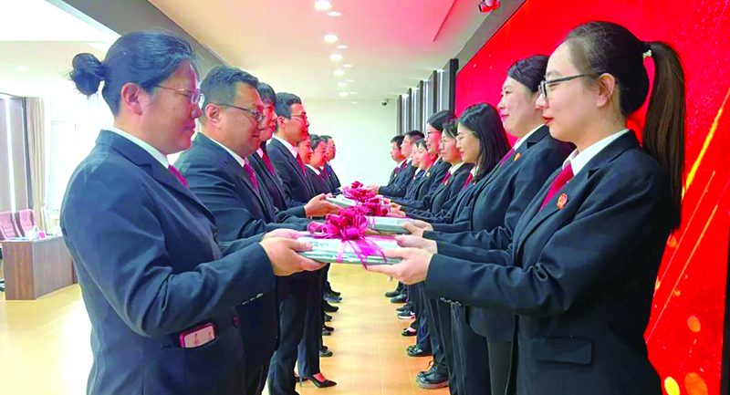 “青藍(lán)工程”師徒結(jié)對(duì)儀式