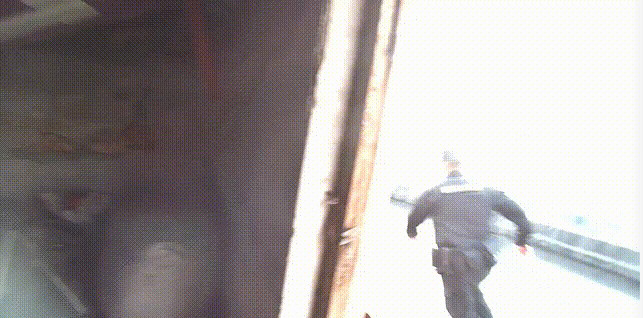 沖鋒救援過程：1起跑111